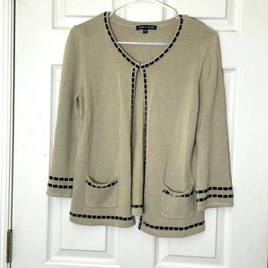 Cable & Gauge Beige Cardigan Size Medium